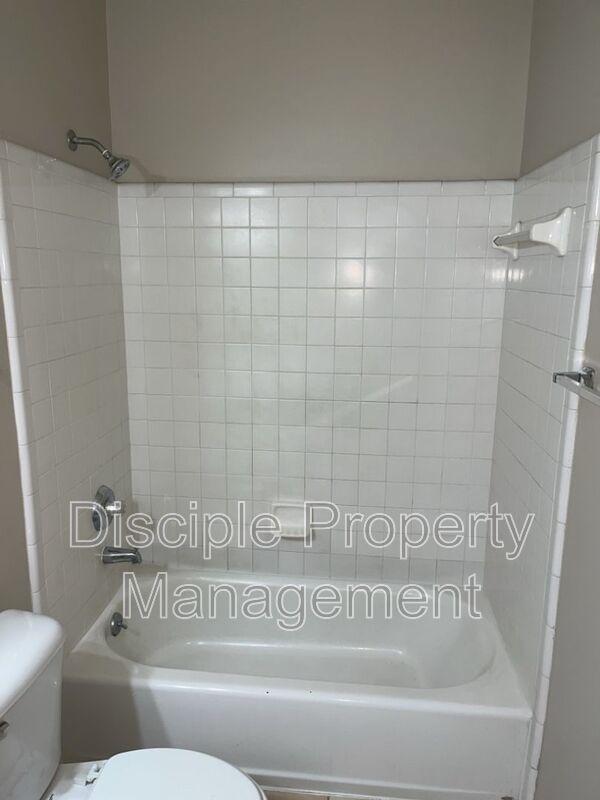 *MOVE-IN SPECIAL!* 1/2 off the first month's rent with a signed lease by 01/16/2026 for Savage Creek Apt 7D - Upstairs Unit property image