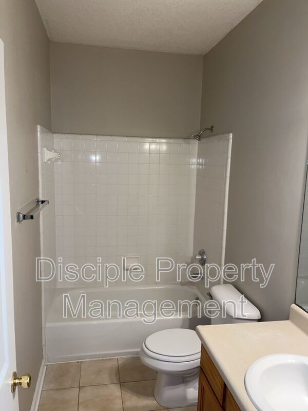 *MOVE-IN SPECIAL!* 1/2 off the first month's rent with a signed lease by 01/16/2026 for Savage Creek Apt 7D - Upstairs Unit property image