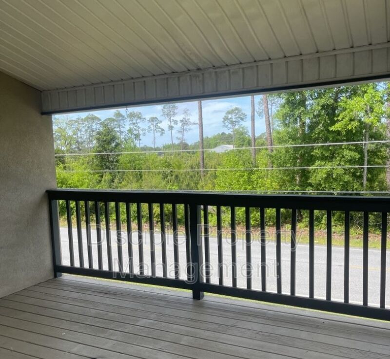 *MOVE-IN SPECIAL!* 1/2 off the first month's rent with a signed lease by 01/16/2026 for Savage Creek Apt 7D - Upstairs Unit property image