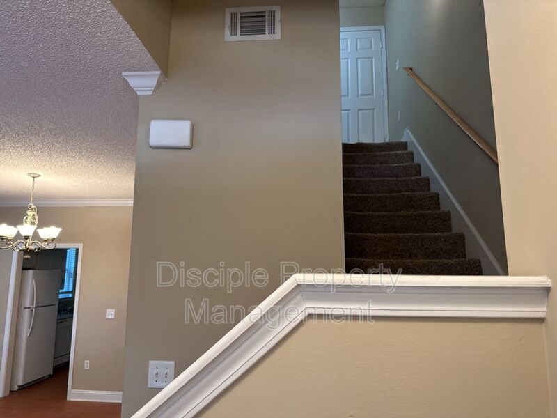 *JUST REDUCED W/ MOVE IN SPECIAL* 1/2 off the first month's rent with a signed lease by 01/16/2026 for 66 Landing Way #7 - END UNIT! property image