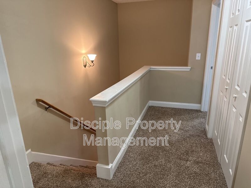 *JUST REDUCED W/ MOVE IN SPECIAL* 1/2 off the first month's rent with a signed lease by 01/16/2026 for 66 Landing Way #7 - END UNIT! property image