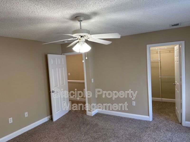 *JUST REDUCED W/ MOVE IN SPECIAL* 1/2 off the first month's rent with a signed lease by 01/16/2026 for 66 Landing Way #7 - END UNIT! property image
