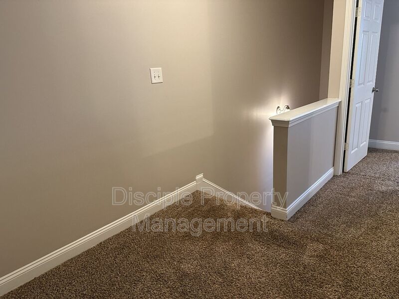 *JUST REDUCED W/ MOVE IN SPECIAL* 1/2 off the first month's rent with a signed lease by 01/16/2026 for 66 Landing Way #11 - END UNIT! property image