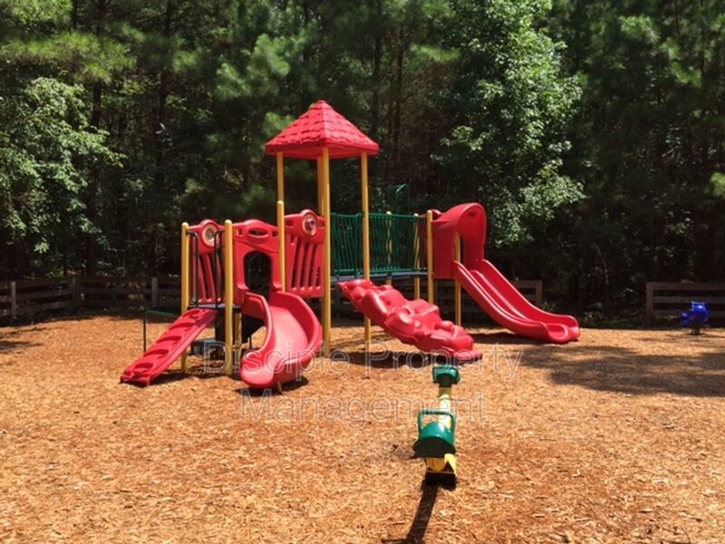 *Available Now* 199 Lancaster Way property image