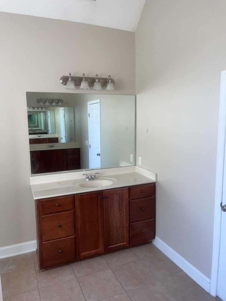 *Available Now* 186 Bristol Way property image