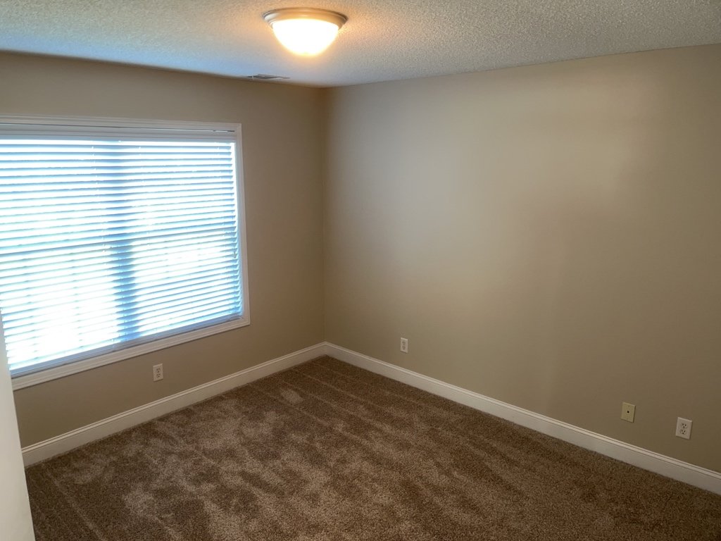 *Available Now* 186 Bristol Way property image