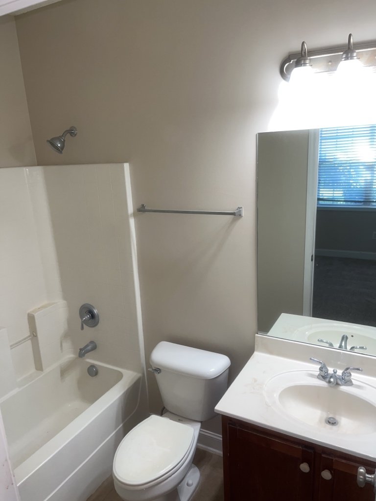 *Available Now* 186 Bristol Way property image