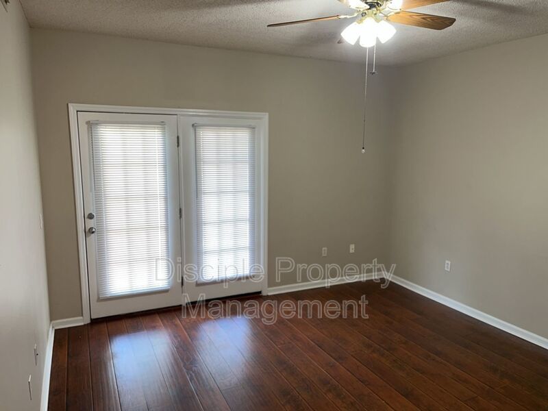 *MOVE-IN SPECIAL!* 1/2 off the first month's rent with a signed lease by 03/06/2026 for Savage Creek Apartment 2D, Upstairs property image