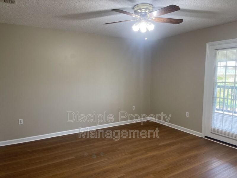 *MOVE-IN SPECIAL!* 1/2 off the first month's rent with a signed lease by 03/06/2026 for Savage Creek Apartment 2D, Upstairs property image