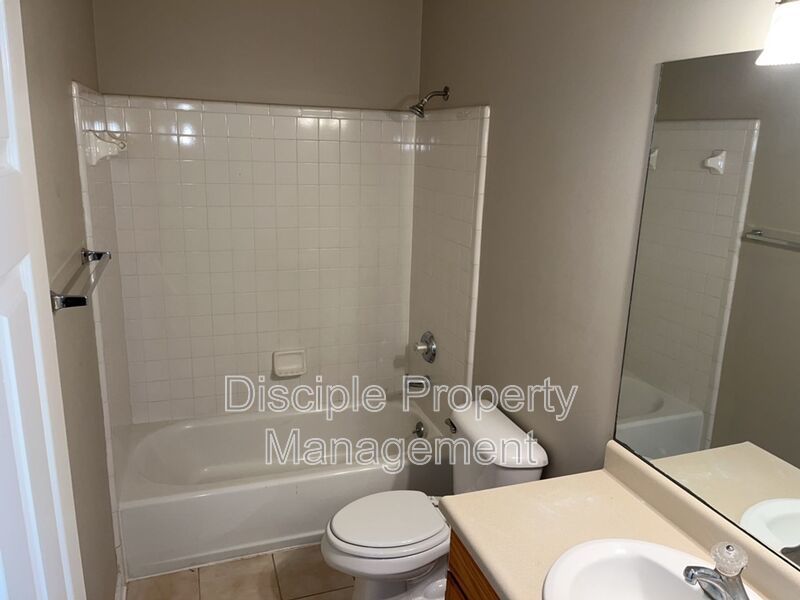 *MOVE-IN SPECIAL!* 1/2 off the first month's rent with a signed lease by 03/06/2026 for Savage Creek Apartment 2D, Upstairs property image