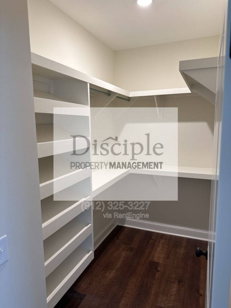 *JUST REDUCED WITH MOVE-IN SPECIAL! $500 off of first month's rent with a signed lease by 07/17/2026* - 15 Ennis Road property image