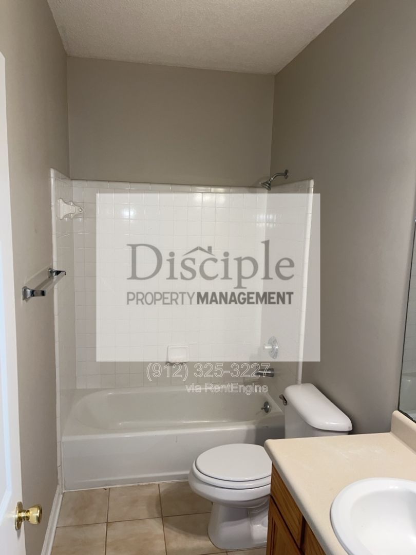 *MOVE-IN SPECIAL!* 1/2 off the first month's rent with a signed lease by 07/17/2026 for Savage Creek, 8B - Downstairs property image