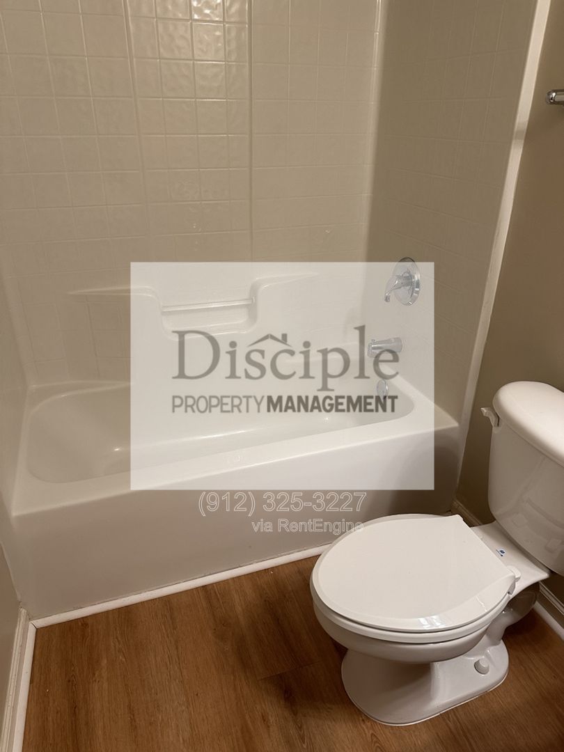 *Now Available!* - 355 Shady Oak Circle property image