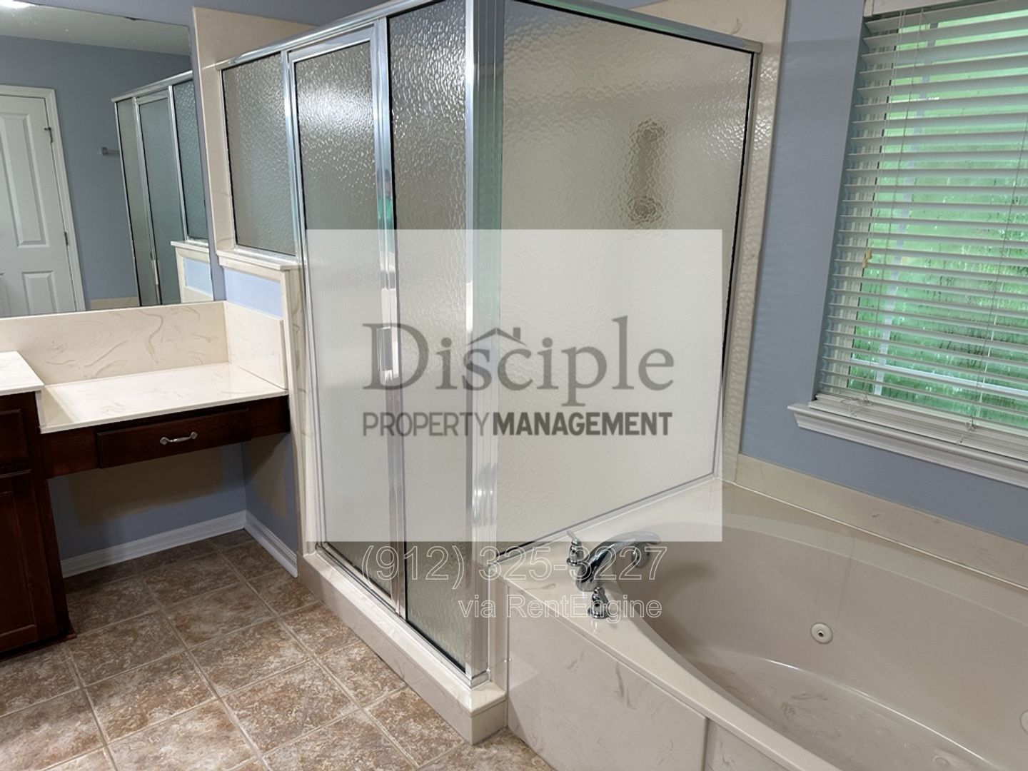 *Available Now!* - 250 SUMMER HILL WAY property image