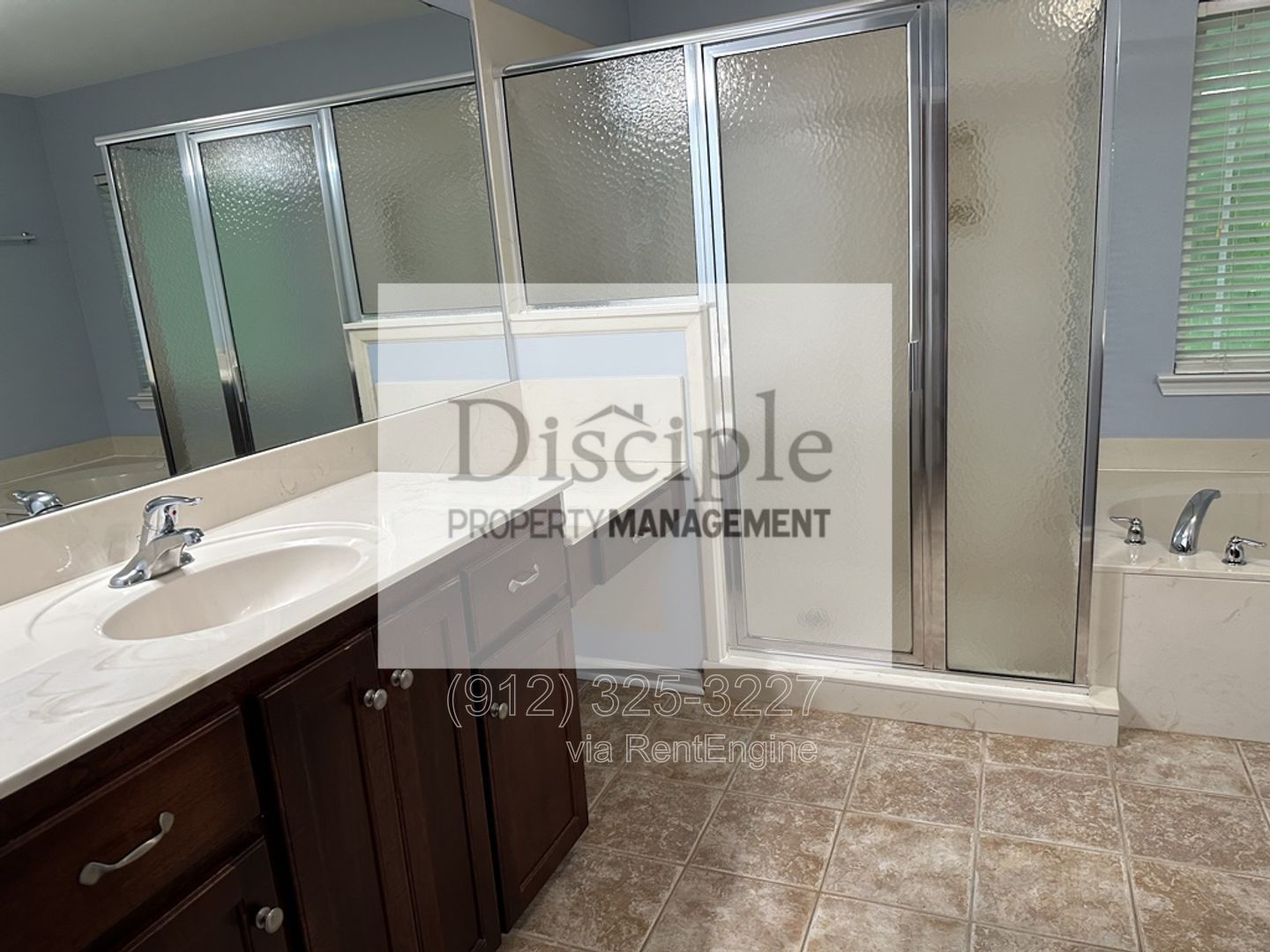*Available Now!* - 250 SUMMER HILL WAY property image