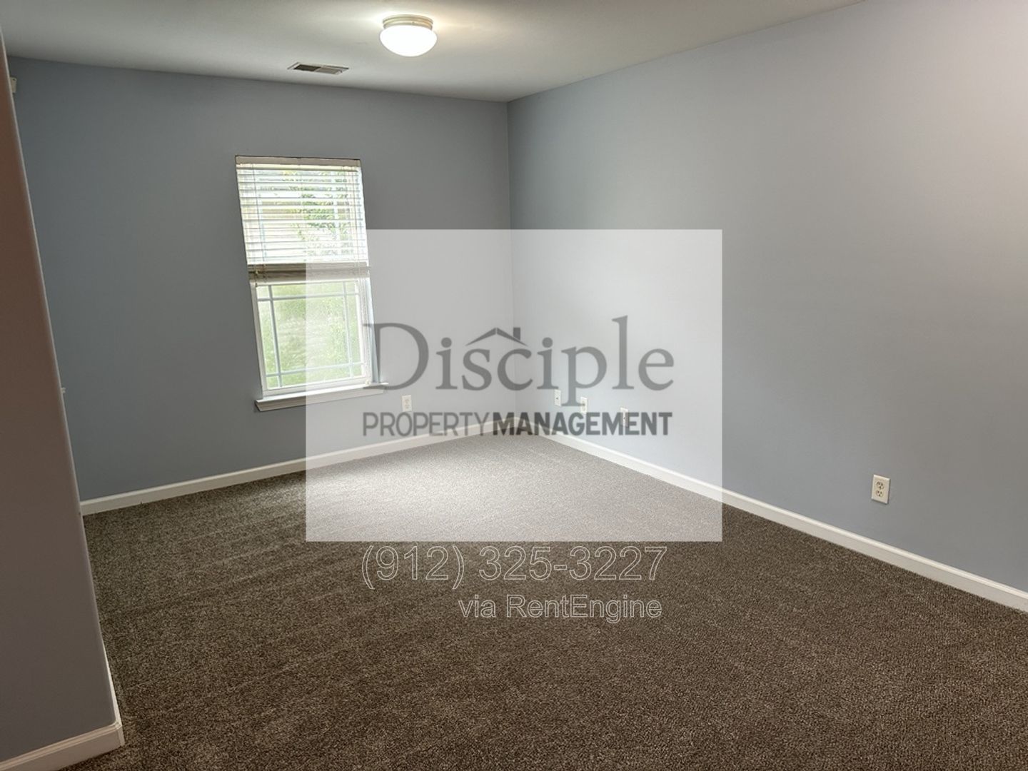 *Available Now!* - 250 SUMMER HILL WAY property image
