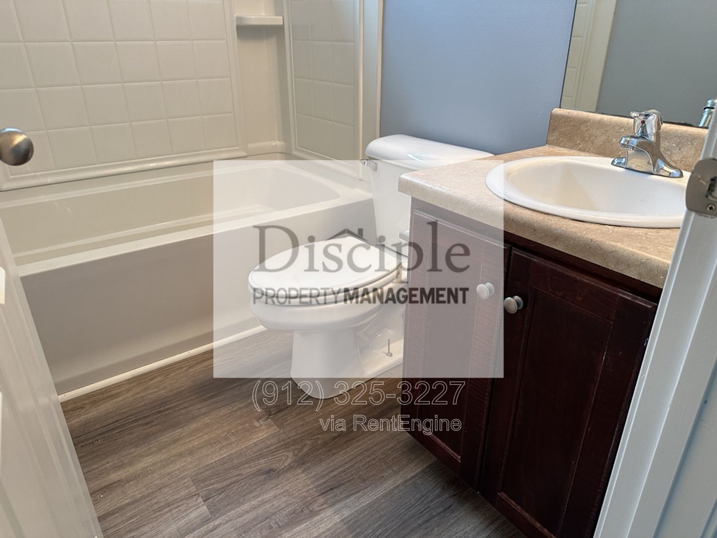 *Available Now!* - 250 SUMMER HILL WAY property image
