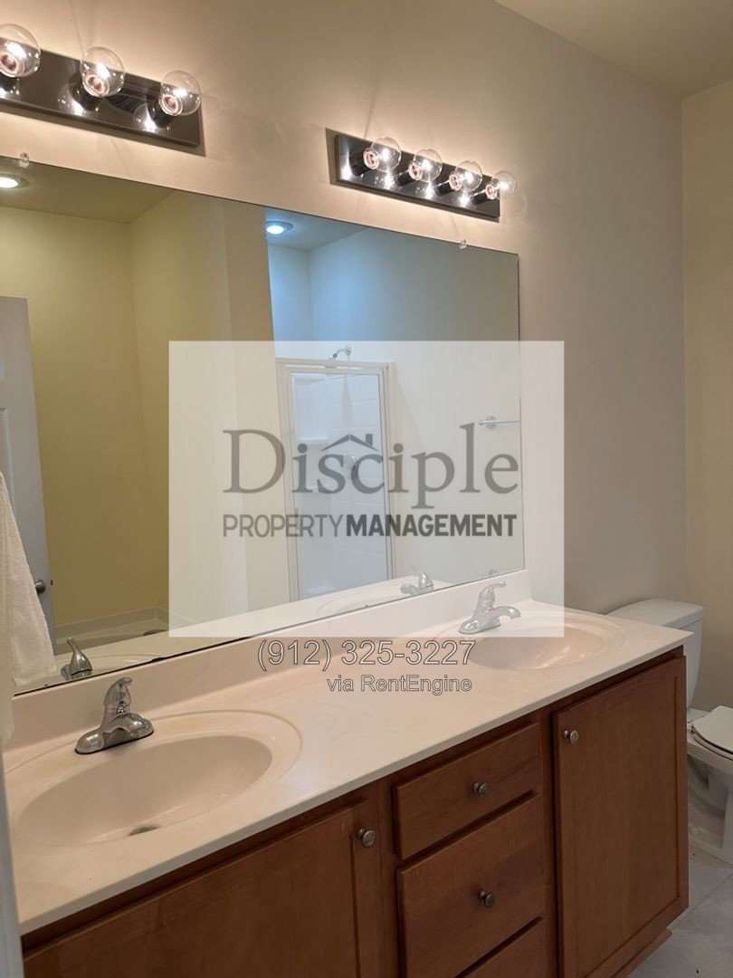 *MOVE-IN SPECIAL! $500 off of first month's rent with a signed lease by 08/21/2026* for 169 Regency Circle in Pooler property image