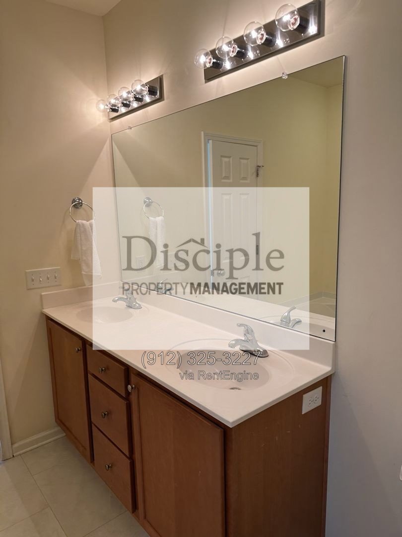 *MOVE-IN SPECIAL! $500 off of first month's rent with a signed lease by 08/21/2026* for 169 Regency Circle in Pooler property image