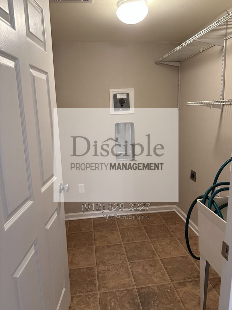 *MOVE-IN SPECIAL! $500 off of first month's rent with a signed lease by 08/21/2026* for 169 Regency Circle in Pooler property image
