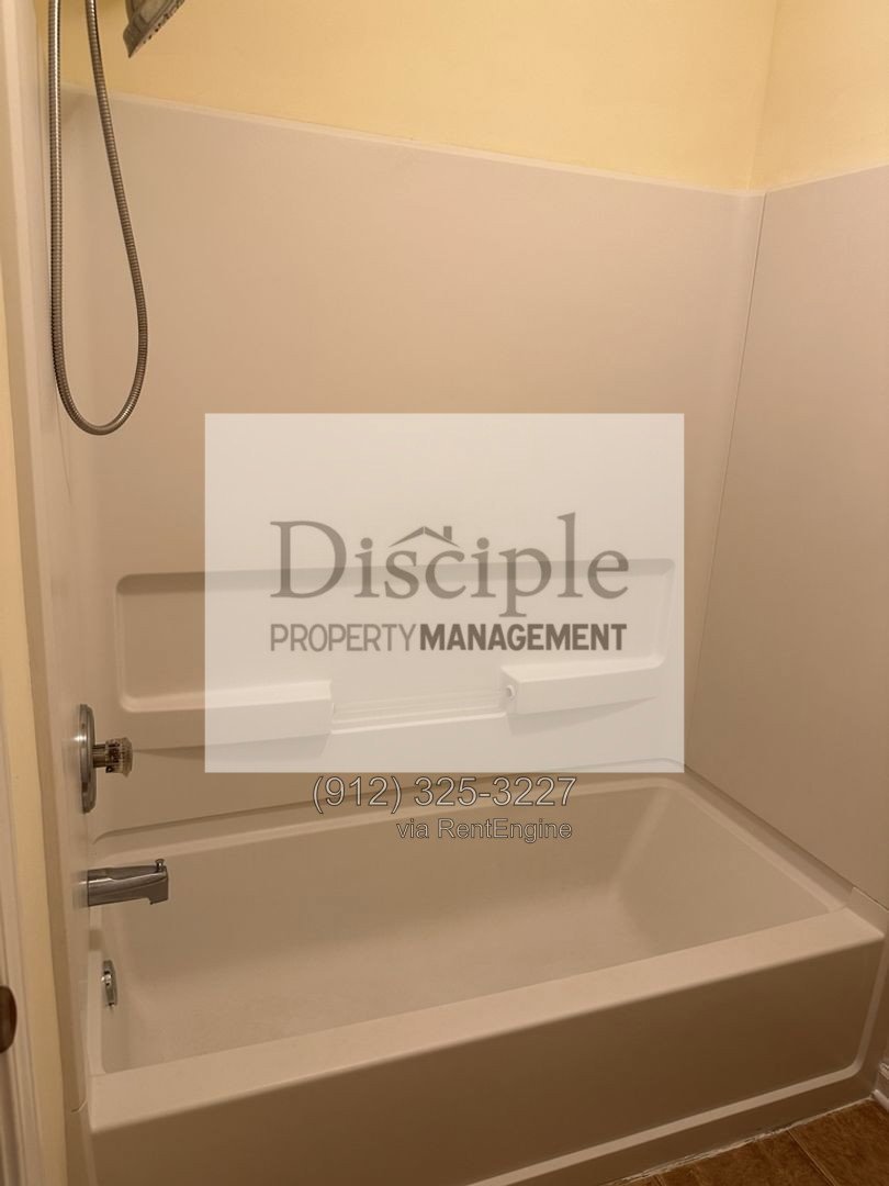 *MOVE-IN SPECIAL! $500 off of first month's rent with a signed lease by 08/21/2026* for 169 Regency Circle in Pooler property image