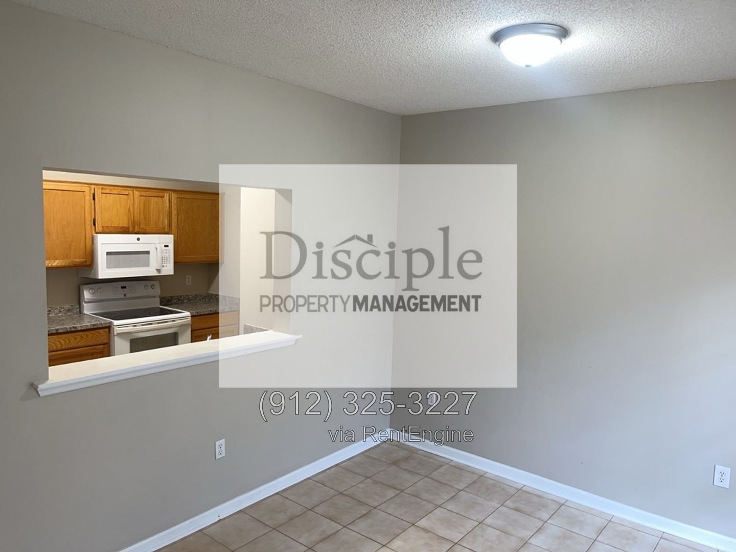 *MOVE-IN SPECIAL!* Free first month's rent with a signed lease by 08/28/2026 for Savage Creek, 8A - Downstairs property image