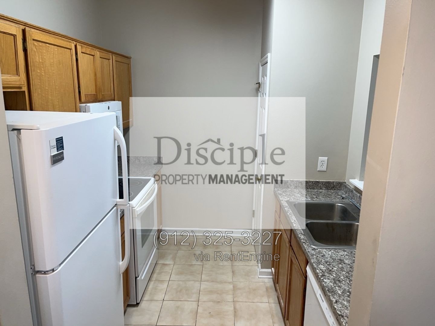*MOVE-IN SPECIAL!* Free first month's rent with a signed lease by 08/28/2026 for Savage Creek, 8A - Downstairs property image