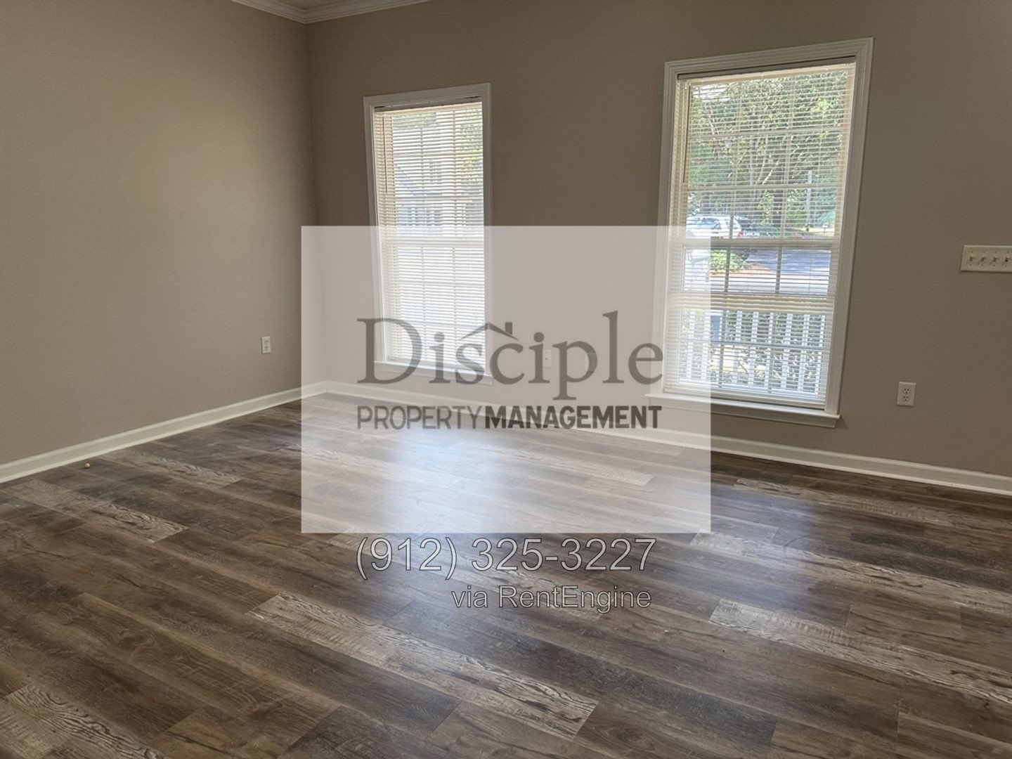 *Available Now* 29 Brisbon Hall Lane #10 property image