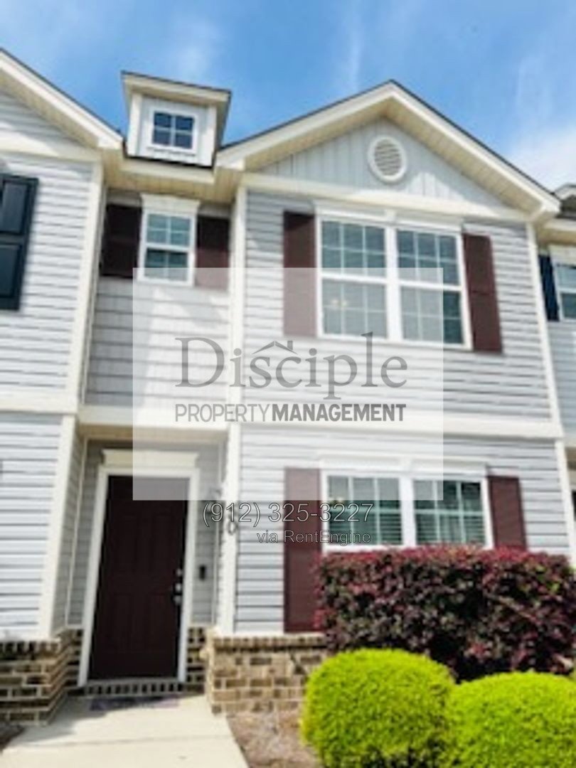 *RENT REDUCTION W/ MOVE-IN SPECIAL! $500 off of first month's rent with a signed lease by 10/23/2026* for 50 Winter Lake Circle property image
