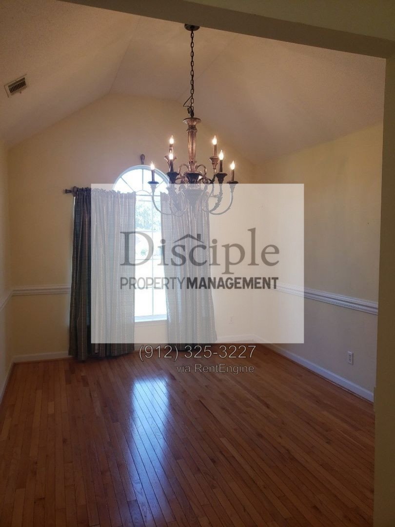 *RENT REDUCTION W/ MOVE-IN SPECIAL!* $500 off of first month's rent with a signed lease by 10/23/2026 - 29 Dee Henderson Drive - Richmond Place Neighborhood property image