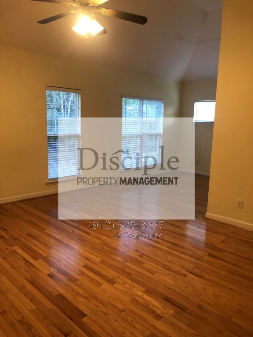 *RENT REDUCTION W/ MOVE-IN SPECIAL!* $500 off of first month's rent with a signed lease by 10/23/2026 - 29 Dee Henderson Drive - Richmond Place Neighborhood property image