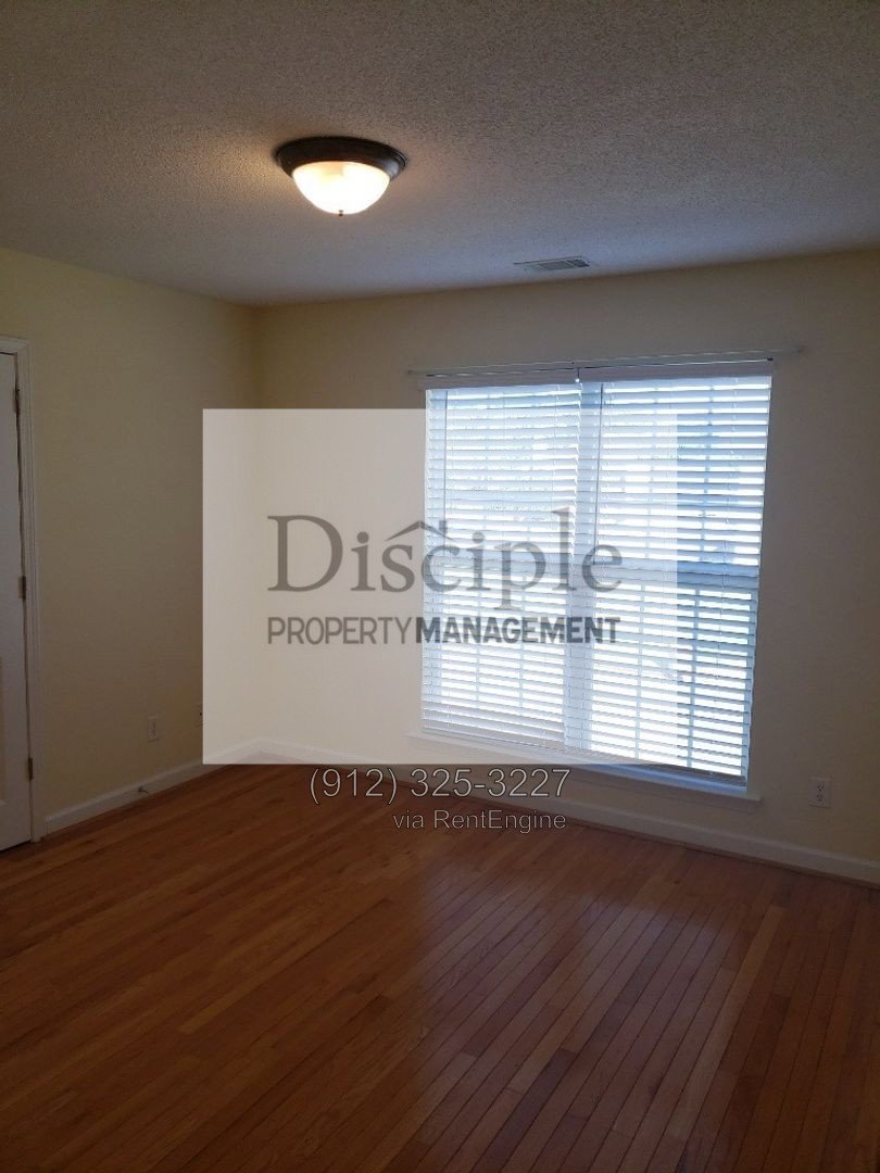 *RENT REDUCTION W/ MOVE-IN SPECIAL!* $500 off of first month's rent with a signed lease by 10/23/2026 - 29 Dee Henderson Drive - Richmond Place Neighborhood property image
