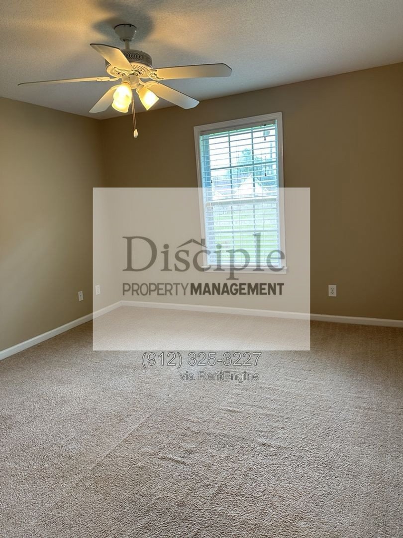 Available Now! 300 Lake Shore Drive in Midway! property image