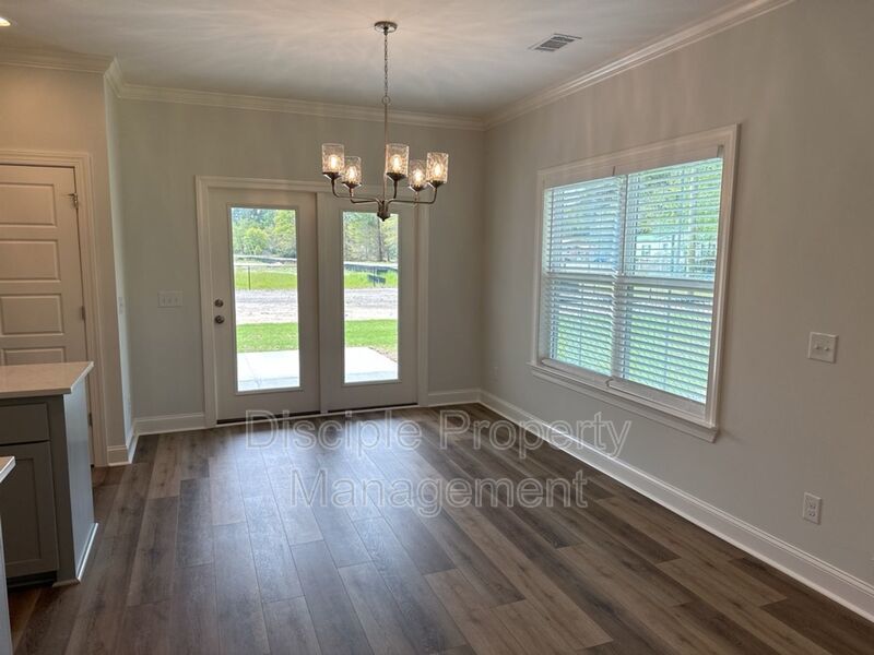 *JUST REDUCED W/ MOVE IN SPECIAL* $500 off the first month's rent with a signed lease by 01/16/2026 for 20 Owens Road property image