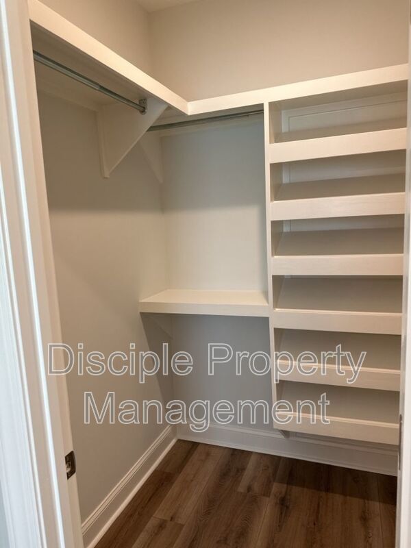 *JUST REDUCED W/ MOVE IN SPECIAL* $500 off the first month's rent with a signed lease by 01/16/2026 for 20 Owens Road property image