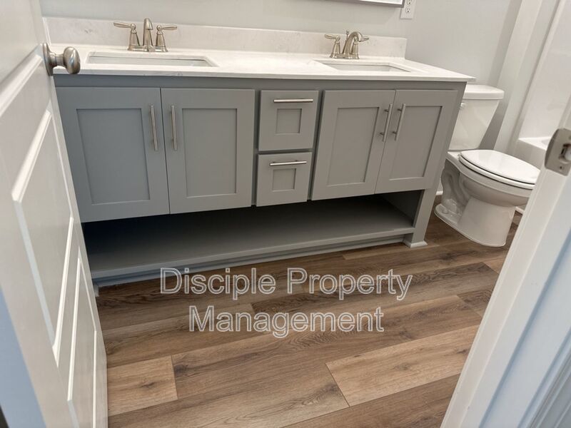 *JUST REDUCED W/ MOVE IN SPECIAL* $500 off the first month's rent with a signed lease by 01/16/2026 for 20 Owens Road property image