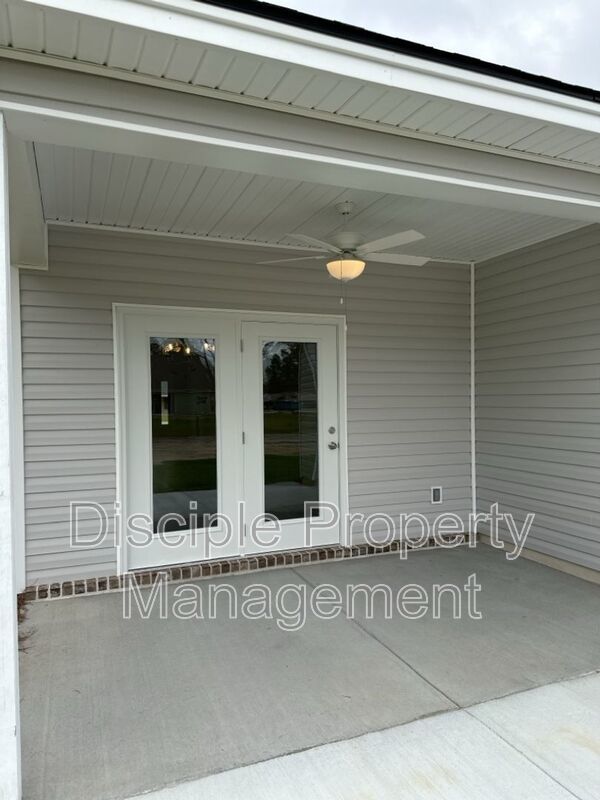 *JUST REDUCED W/ MOVE IN SPECIAL* $500 off the first month's rent with a signed lease by 01/16/2026 for 20 Owens Road property image